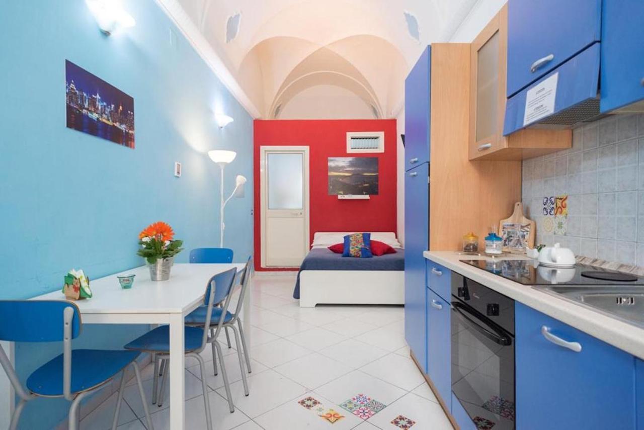 Апартаменти Bobbo House Ii, La Finestra Sugli Scavi Неаполь Екстер'єр фото